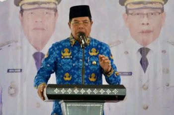 Bupati Haerul ajak ASN Lombok Timur melek digital