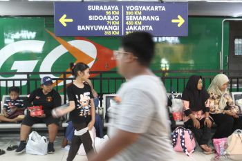 Volume penumpang kereta selama libur-Waisak di Malang