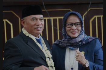 Anggota DPRD Kotabaru ucapkan selamat kepada Bupati dan Wabup terpilih