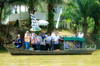 Misharti buka Turnamen Pacu Sampan di Siak Hulu