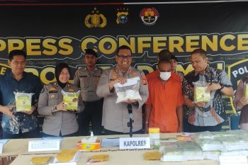 Resnarkoba Polres Dumai tangkap dua kurir 29 kg sabu dan 413 butir ekstasi