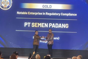 Konsisten Patuhi Regulasi, PT Semen Padang Raih Penghargaan Gold IRCA 2025