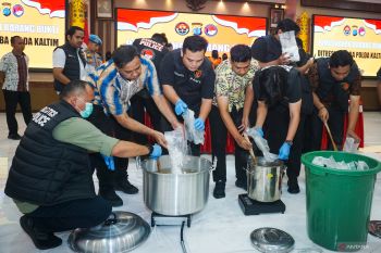 Polda Kaltim amankan hampir 100 kilogram sabu dan 2,8 kilogram ganja