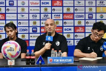 Pelatih Bernardo Tavares dipastikan masih menangani klub PSM Makassar