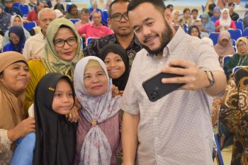 Wako Fadly Amran hadiri Halal Bihalal Persatuan Keluarga Daerah Pariaman di Kota Padang