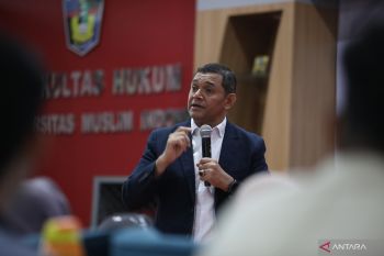Fahri Bachmid bekali calon advokat hukum acara konstitusi