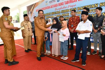 Ribuan anak yatim di Lombok Timur dapat buku rekening dari Kemensos