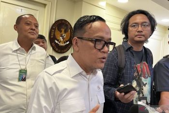 Kemnaker bakal terbitkan Surat Edaran terkait sanksi bagi perusahaan  menahan ijazah pekerja