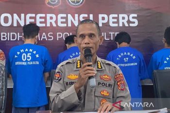 Polda Sultra sita 1.197 botol dan 3.097 liter miras dalam operasi pekat