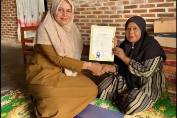 SMKN 3 Metro serahkan ijazah gratis ke alumni