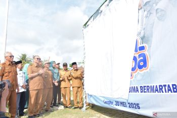 Bupati Bima jadikan desa sebagai pusat pelayanan dan pembangunan