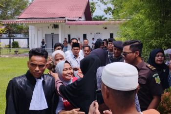 Perkara Inong terdakwa pemalsuan dokumen tanah sidang perdana di Pengadilan Negeri Dumai