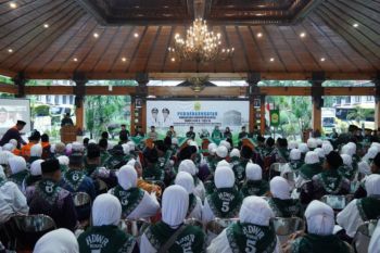 Kemenag Bantul siapkan 12 petugas untuk mendampingi jamaah calon haji
