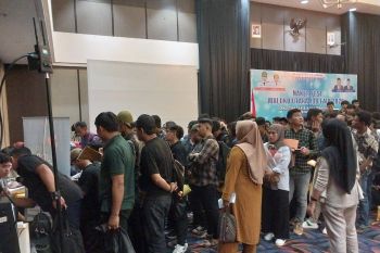 Gubernur Maluku Utara ajak pencari kerja berpartisipasi ikut bursa kerja