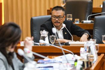 Legislator usulkan AHS untuk selesaikan isu Guru Besar FK-Kemenkes