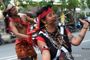 Pawai Pekan Gawai Dayak 2025 di Pontianak