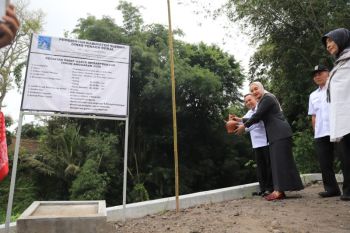 Pemkab Sleman meresmikan hasil program padat karya tahap pertama