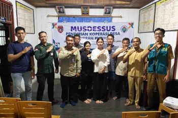 Pembentukan dan pengembangan Koperasi desa di Kobar melalui tiga model