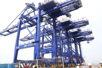 Empat STS crane baru tingkatkan kapasitas Pelabuhan Batu Ampar