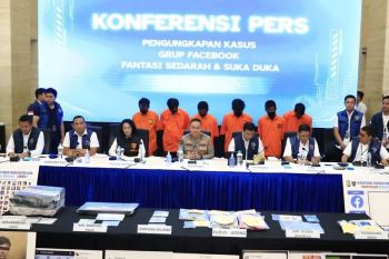 Polri telusuri ribuan anggota di grup 'Fantasi Sedarah' Facebook