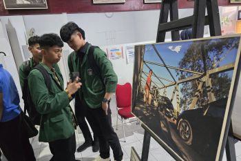 Puluhan mahasiswa UMI Makassar kulik lebih jauh LKBN ANTARA