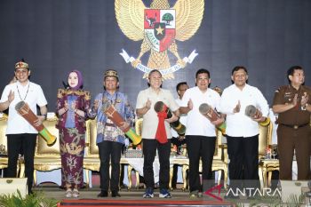 Gelar kunker ke Kalteng, Menko Pangan sebut Koperasi Merah Putih jawab keresahan masyarakat