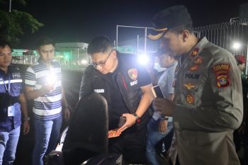 Petugas lakukan patroli di Bakauheni untuk berantas aksi premanisme