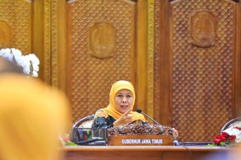 Khofifah minta perangkat daerah percepat program strategis rakyat
