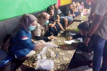BNN Dumai razia ke Cinta Karoke dan Champion Karoke, tujuh positif narkoba
