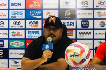 Imran Nahumarury harap skuad Malut United minim perubahan musim depan