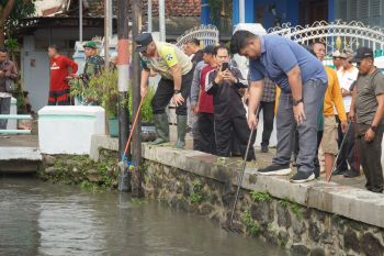 Tegal canangkan gerakan River Clean to up
