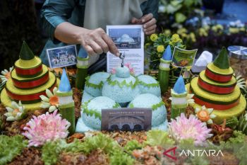 Lomba kreasi tumpeng di Tangerang
