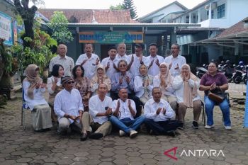 Menteri PU  hadiri reuni SMP Negeri 2 Temanggung