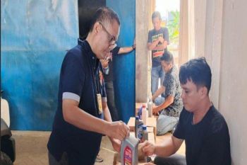 Polda Sulbar gerebek gudang penyimpanan oli oplosan di Polman