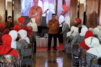 DPR RI sosialisasikan program JKN-KIS kepada warga Blora