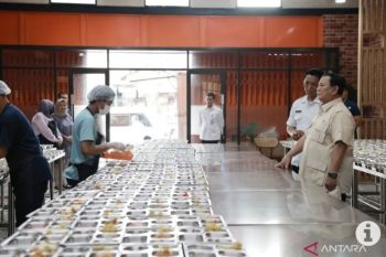 71 pct support Prabowo's budget-saving plan, survey shows