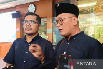 Hasto disebut tirakat puasa 3 hari 3 malam tulis 5 buku di dalam rutan