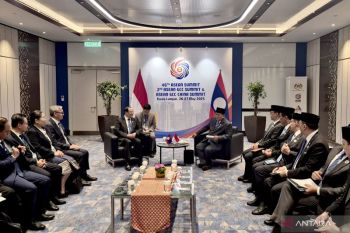 Prabowo invites Laos PM to step up bilateral trade