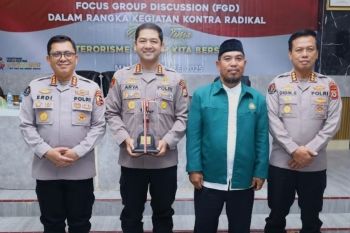 Hadirkan mantan teroris, Polri sosialisasikan bahaya paham radikalime di Makassar
