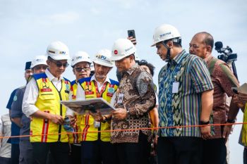 Gubernur Jateng: Tanggul laut difungsikan Januari 2026