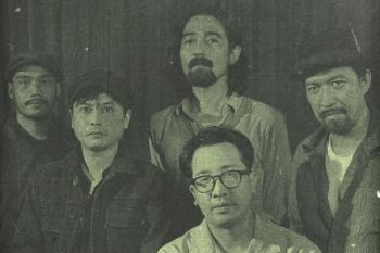 Dongeng Stambul Arkipelagia karya band folk indie