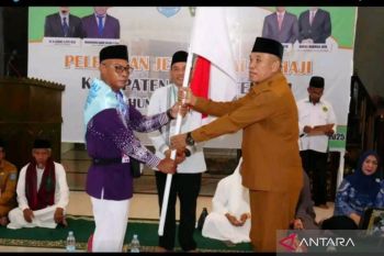Pemkab Buton Tengah lepas 35 jamaah calon Haji