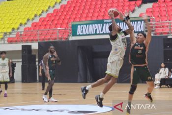 Pacific Caesar mengungguli Bima Perkasa Jogja lewat "overtime" 93-90