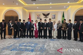Prof Leni Novianti, M.S, Rektor Perempuan Pertama UIN Suska Riau