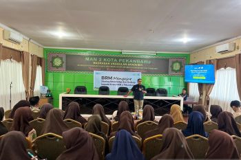 Serunya PalmCo Goes to School di MAN 2 Pekanbaru