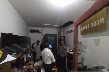 Bapenda Jayapura menggunakan alat elektronik awasi pembayaran pajak hotel