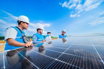 RUPTL PLN 2025--2034 buka keran investasi swasta