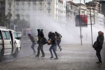 Badai hebat terjang Alexandria- Mesir