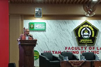 FH Unissula siapkan empat kelas internasional