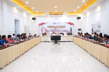 Wakil Ketua Komisi II DPR RI-Menteri ATR/BPN kunjungi Sulawesi Tenggara bahu-membahu tuntaskan masalah pertanahan